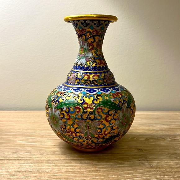 Vintage Chinese Champleve Cloisonné Gilt Asian Lotus Vase - Picture 2 of 5